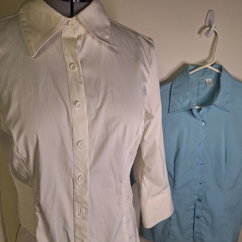 Georgiou White& Blue Button Down Fitted Shirts (2) Size Med